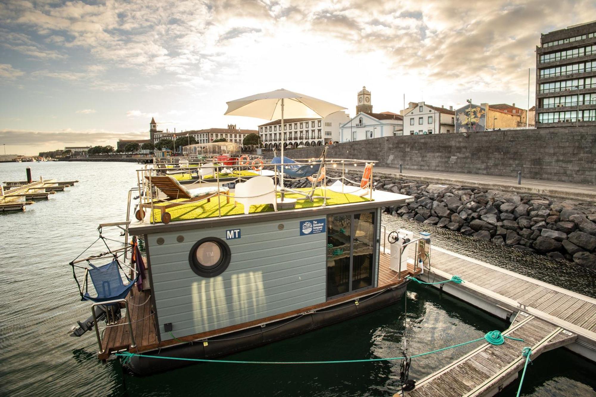The Homeboat Company Ponta Delgada-açores * Ponta Delgada